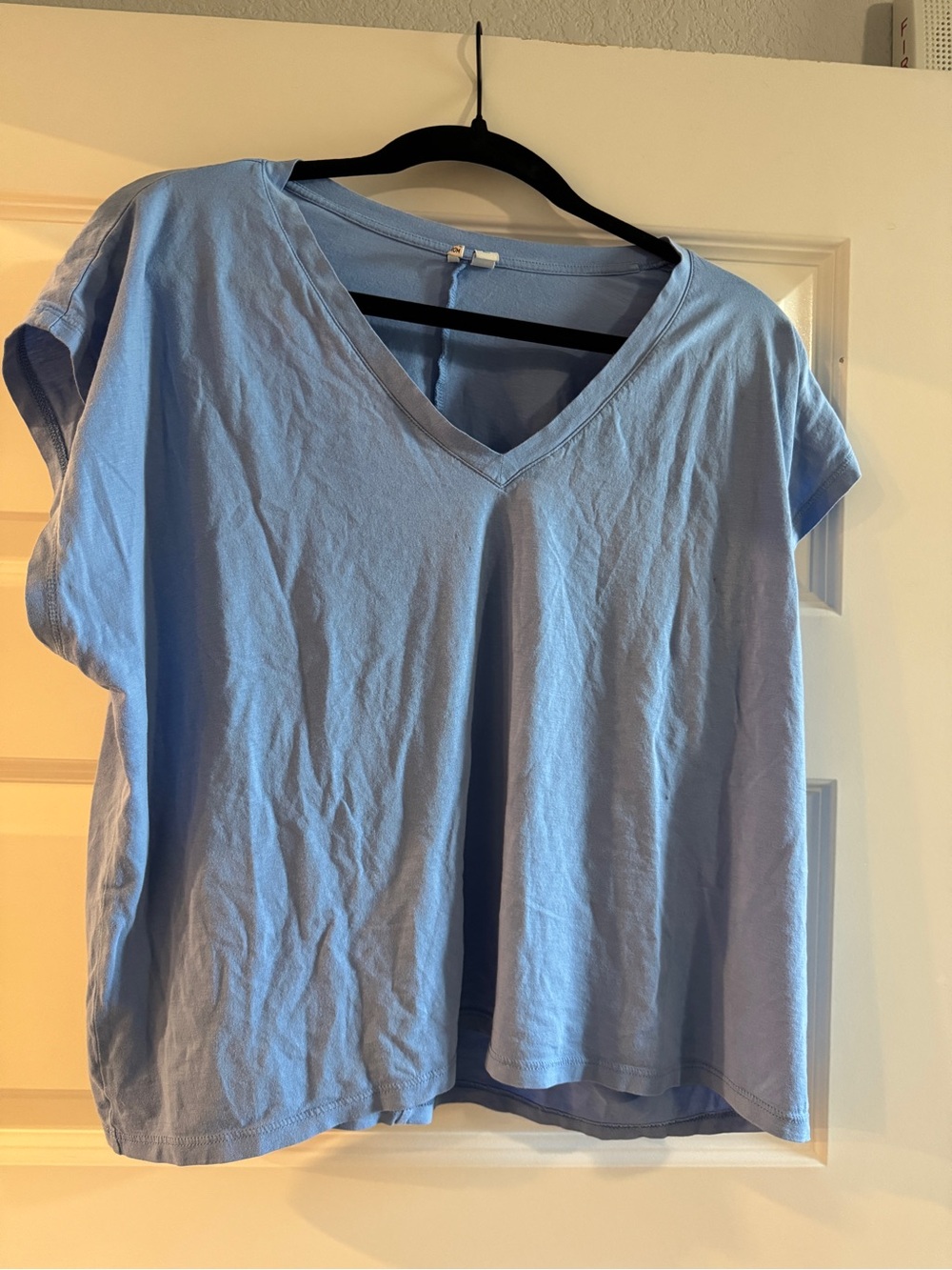 Nordstrom Crop Light Blue V-Neck Women's Top